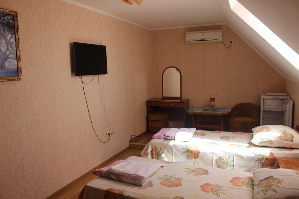 לזרבסקויה Mini-Hotel Zhemchuzhina מראה חיצוני תמונה